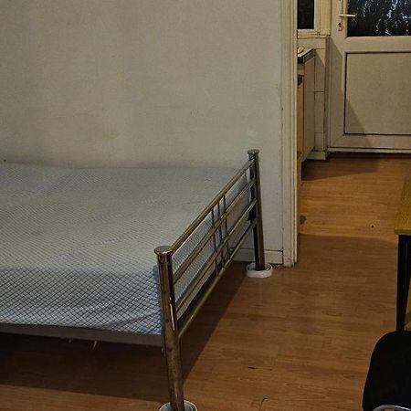 No Frills & Nothing Fancy 1 Bed Studio City Centre Cardiff Dış mekan fotoğraf