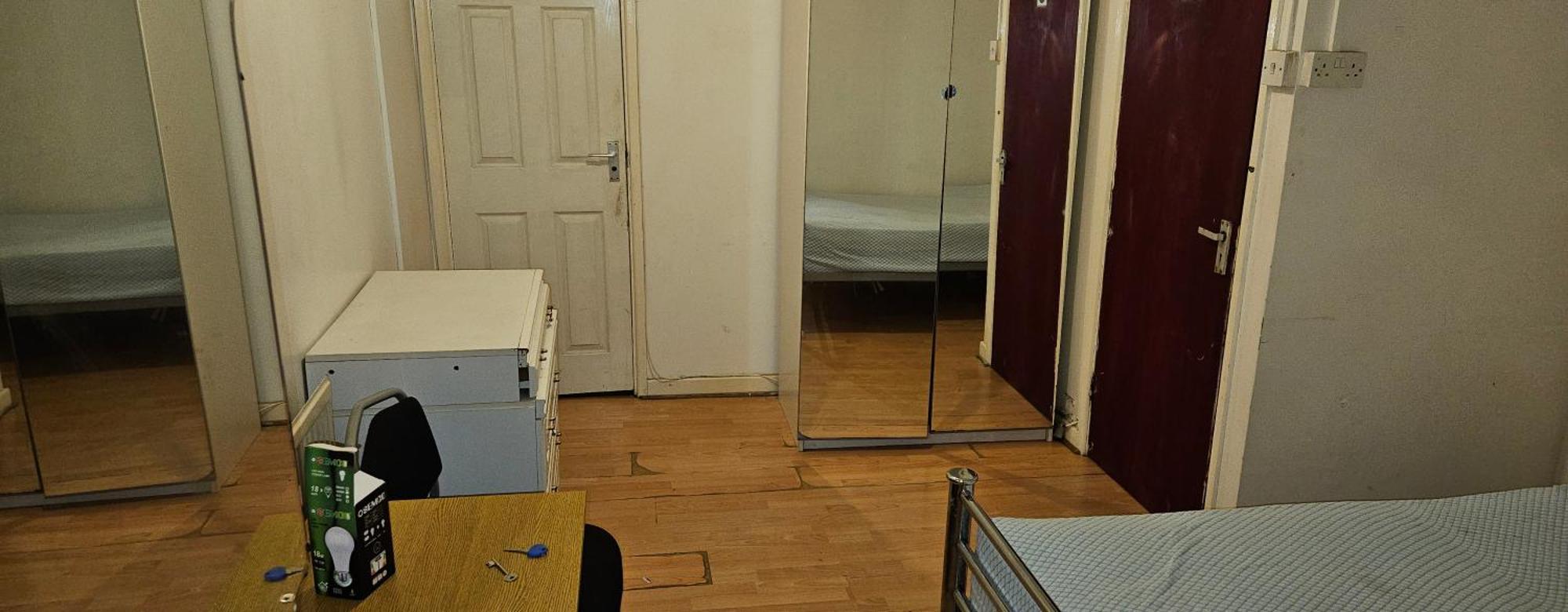 No Frills & Nothing Fancy 1 Bed Studio City Centre Cardiff Dış mekan fotoğraf