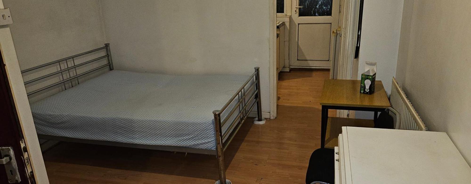 No Frills & Nothing Fancy 1 Bed Studio City Centre Cardiff Dış mekan fotoğraf